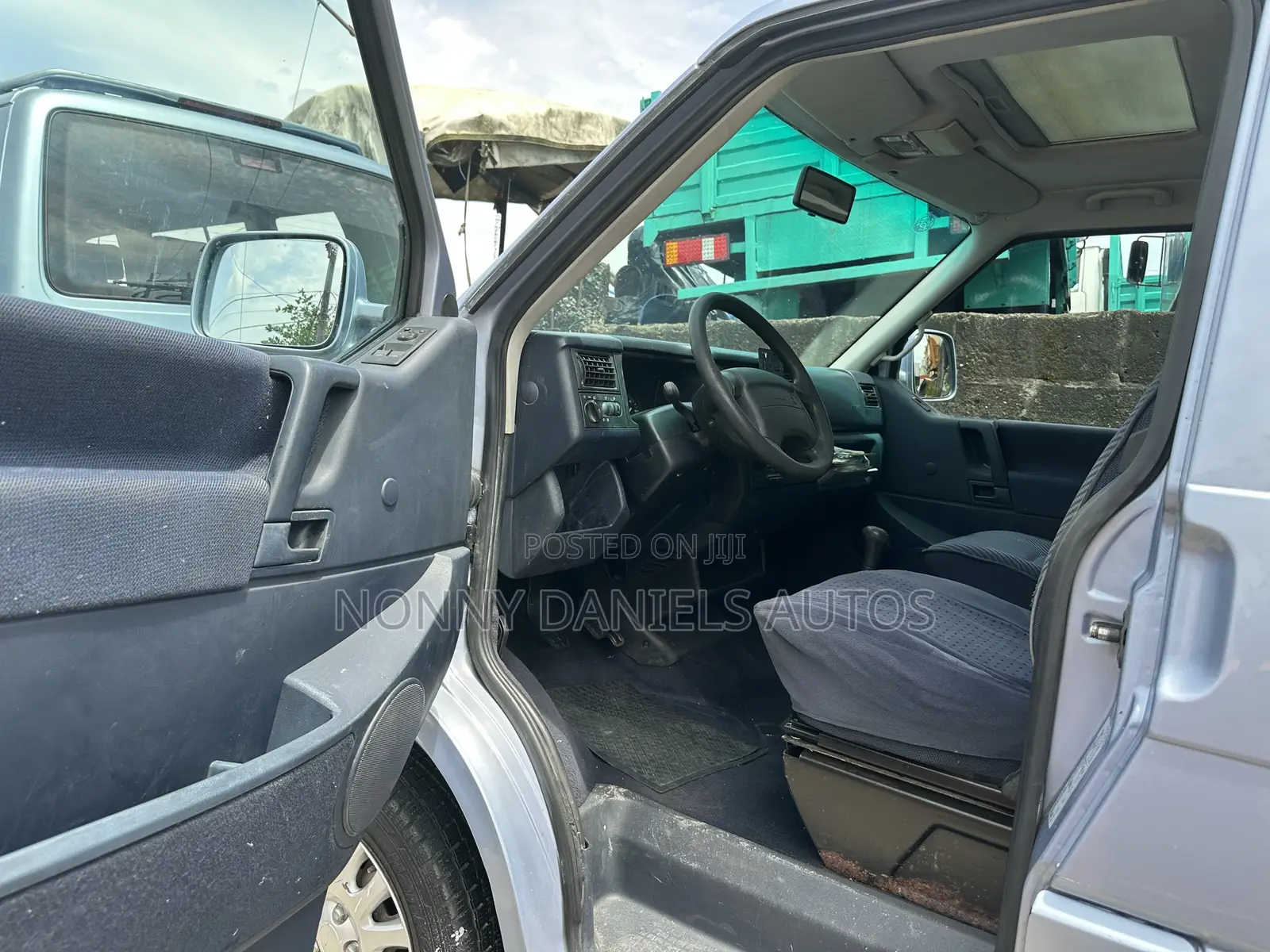 Volkswagen Transporter 2006 Grey