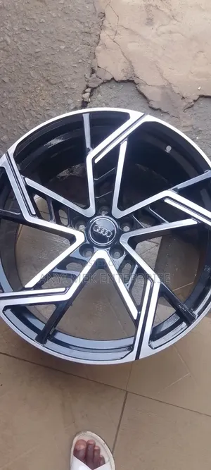 Latest Alloy Rim 20 for Toyota Vanza