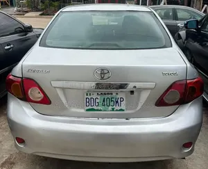 Toyota Corolla 2009 Silver