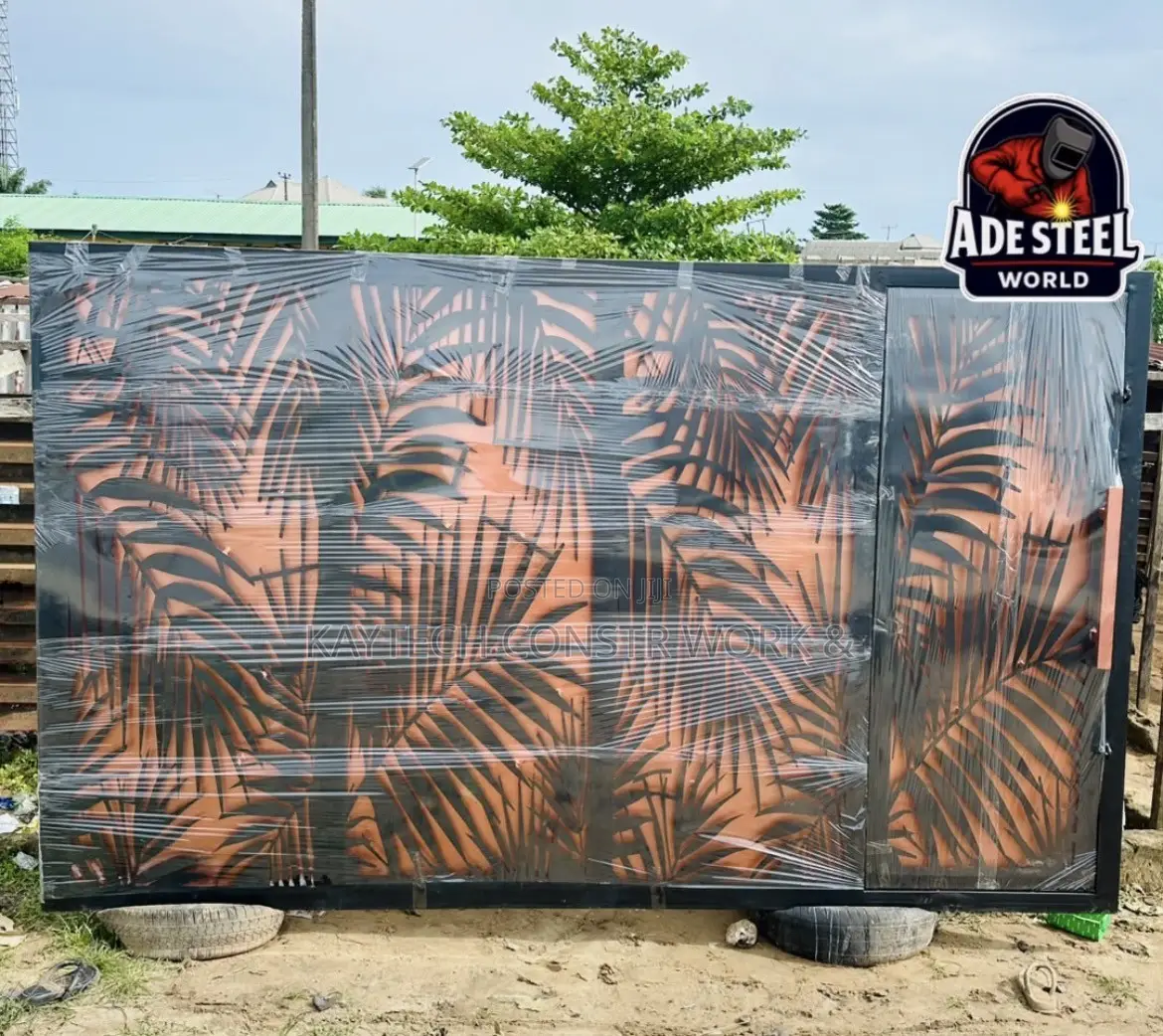 Solid Black Matte Leaf Design Gate — Bold. Elegant. Timeless.
