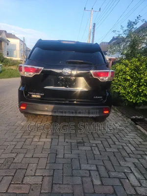 Toyota Highlander LE 4dr SUV AWD (3.5L 6cyl 6A) 2015 Black