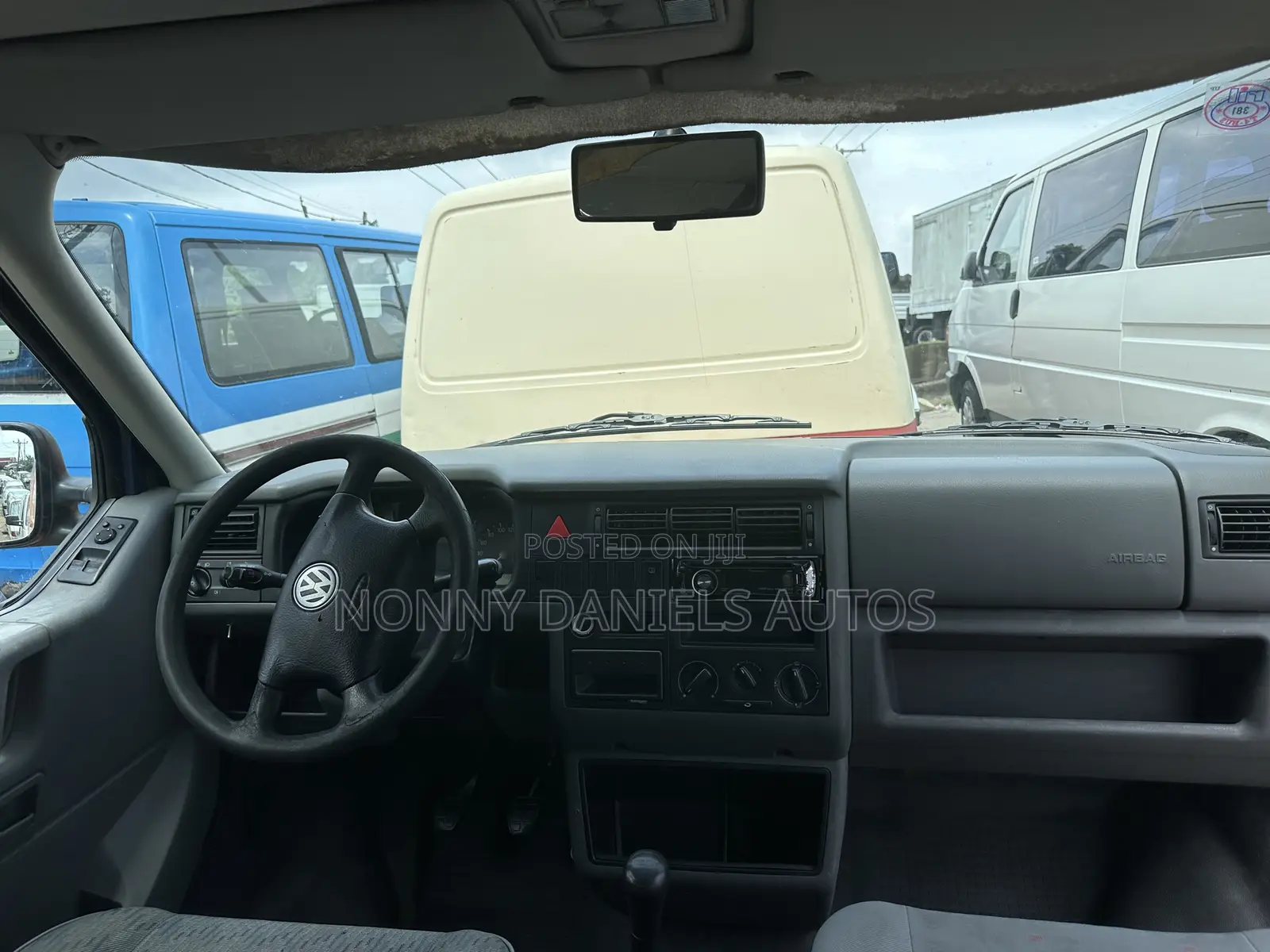 Volkswagen Transporter 2005 Yellow