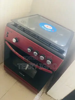 Scanfrost Oven Gas With 3 Burner With an Electric Portion