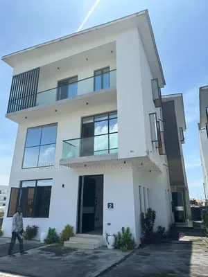 5bdrm Duplex in Hampton Bay Estate, Ikate for rent