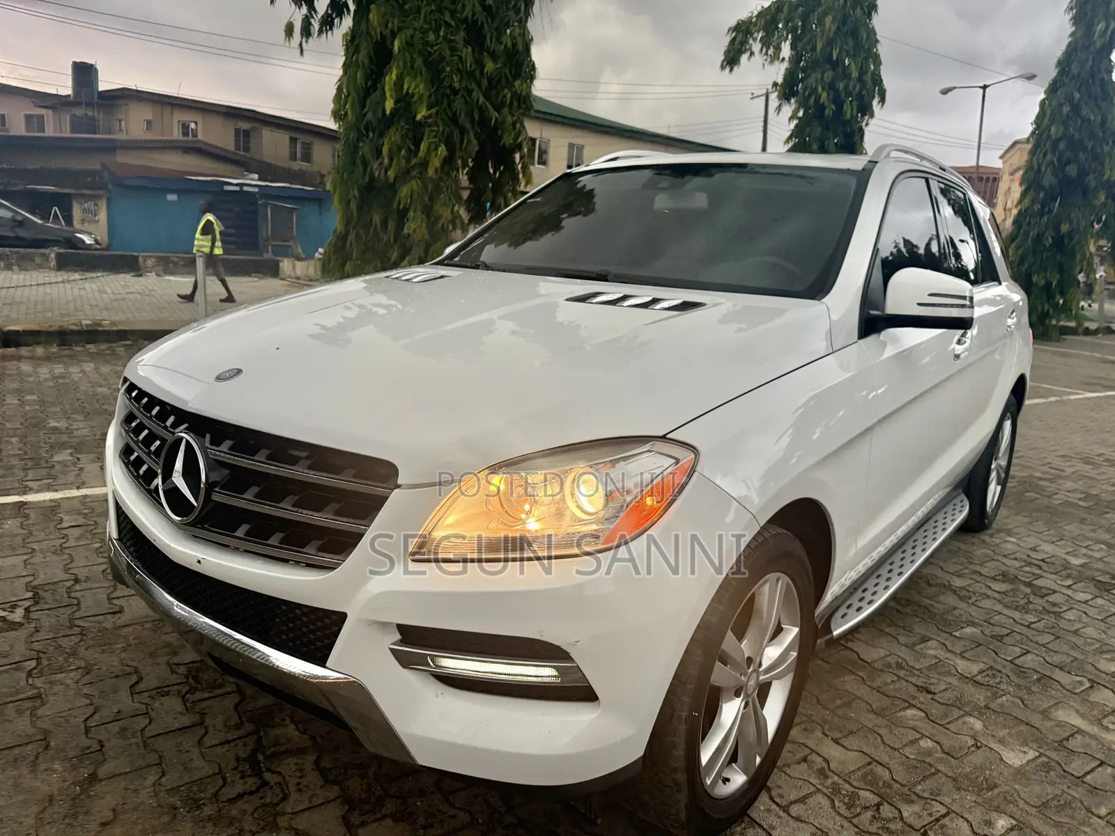 Mercedes-Benz M Class ML350 4MATIC 4dr SUV AWD (3.5L 6cyl 7A) 2014