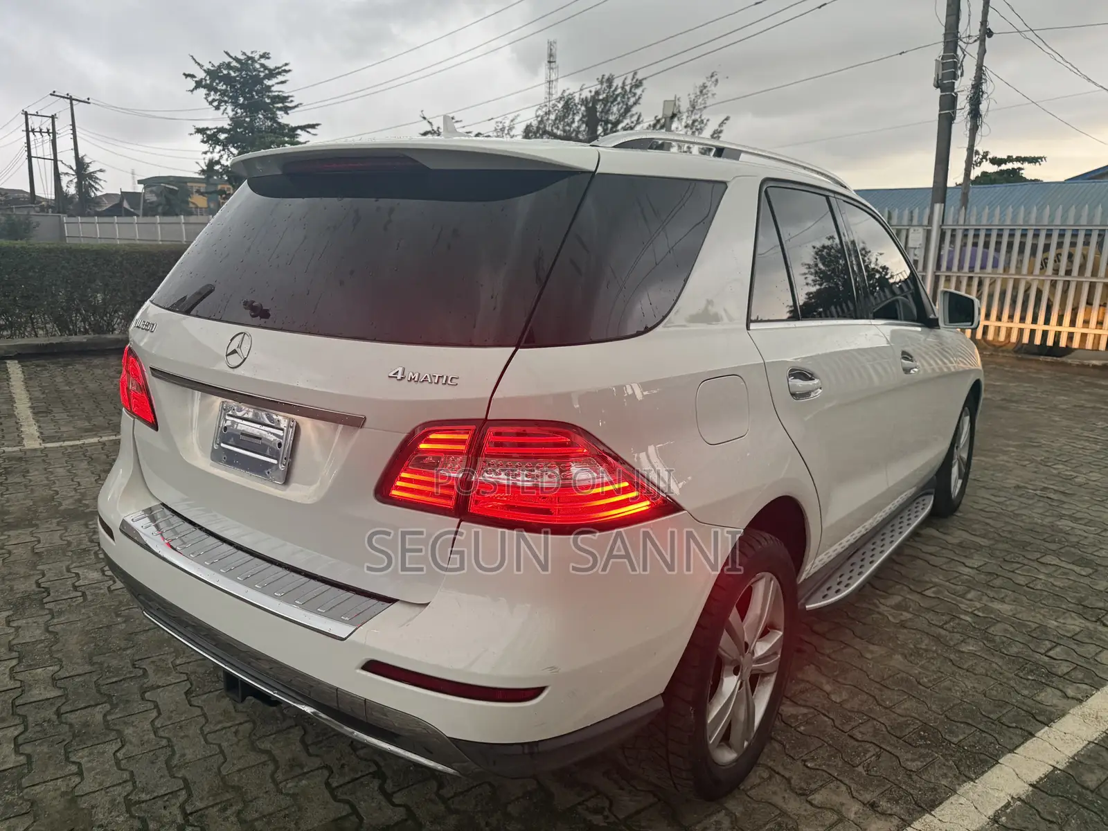 Mercedes-Benz M Class ML350 4MATIC 4dr SUV AWD (3.5L 6cyl 7A) 2014