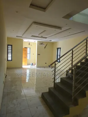 5bdrm Duplex in Omole Phase 2 for rent