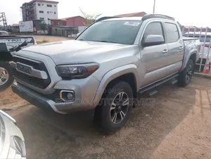 Toyota Tacoma 4dr Double Cab 2016 Silver