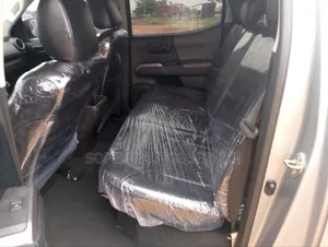 Toyota Tacoma 4dr Double Cab 2016 Silver