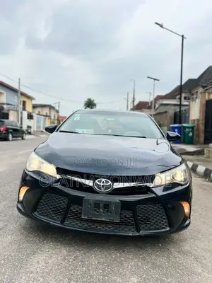Toyota Camry SE 4dr Sedan (2.5L 4cyl 6A) 2016 Black