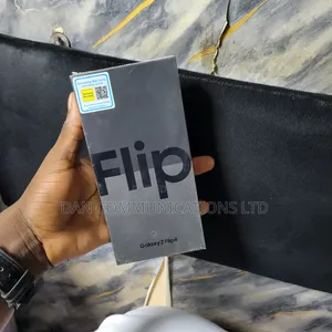 New Samsung Galaxy Z Flip4 256 GB Pink