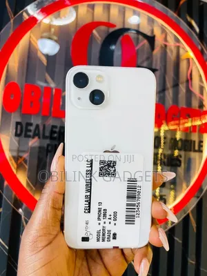 Apple iPhone 13 128 GB White