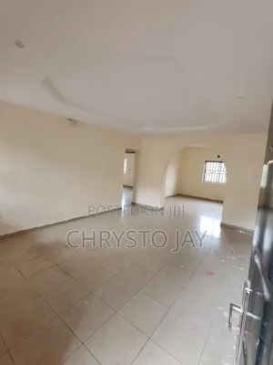 3bdrm Block of Flats in Zone 6 / Wuse for rent