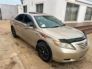 Toyota Camry 2009 Gold