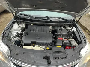 Toyota Avalon XLE Touring Sedan FWD (3.5L 6cyl 6A) 2013 Silver