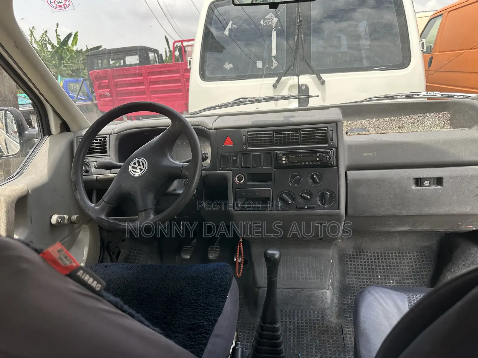 Volkswagen Transporter 2004 White