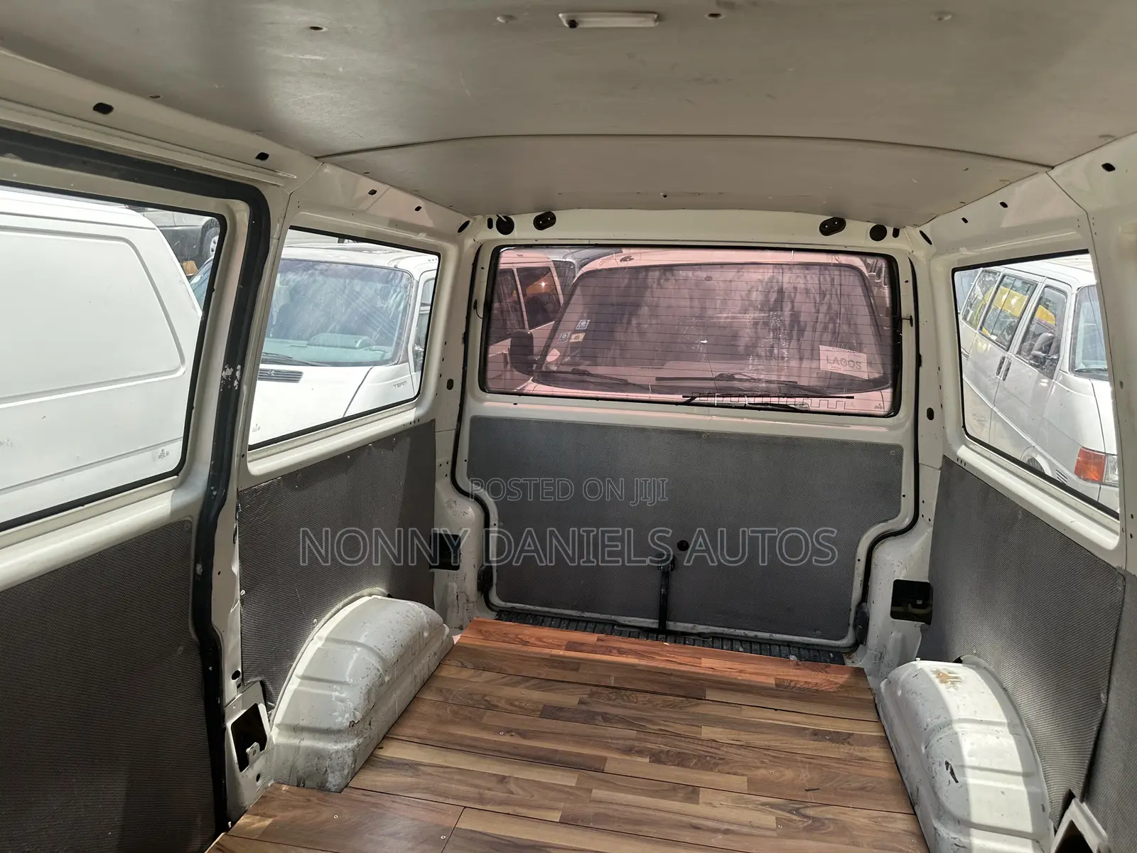 Volkswagen Transporter 2004 White