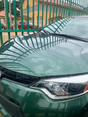 Toyota Corolla LE 4dr Sedan (1.8L 4cyl CVT) 2015 Green