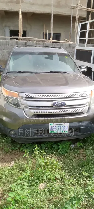 Ford Explorer 2012 Gray