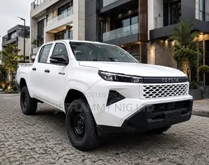 New Toyota Hilux 2026 White