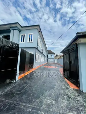 2bdrm Block of Flats in Emmanuel Osakwe, Egbeda for sale