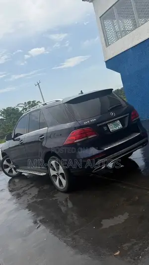 Mercedes-Benz GLE-Class 2016 Gray