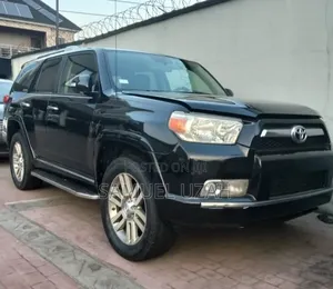 Toyota 4-Runner 2014 Black