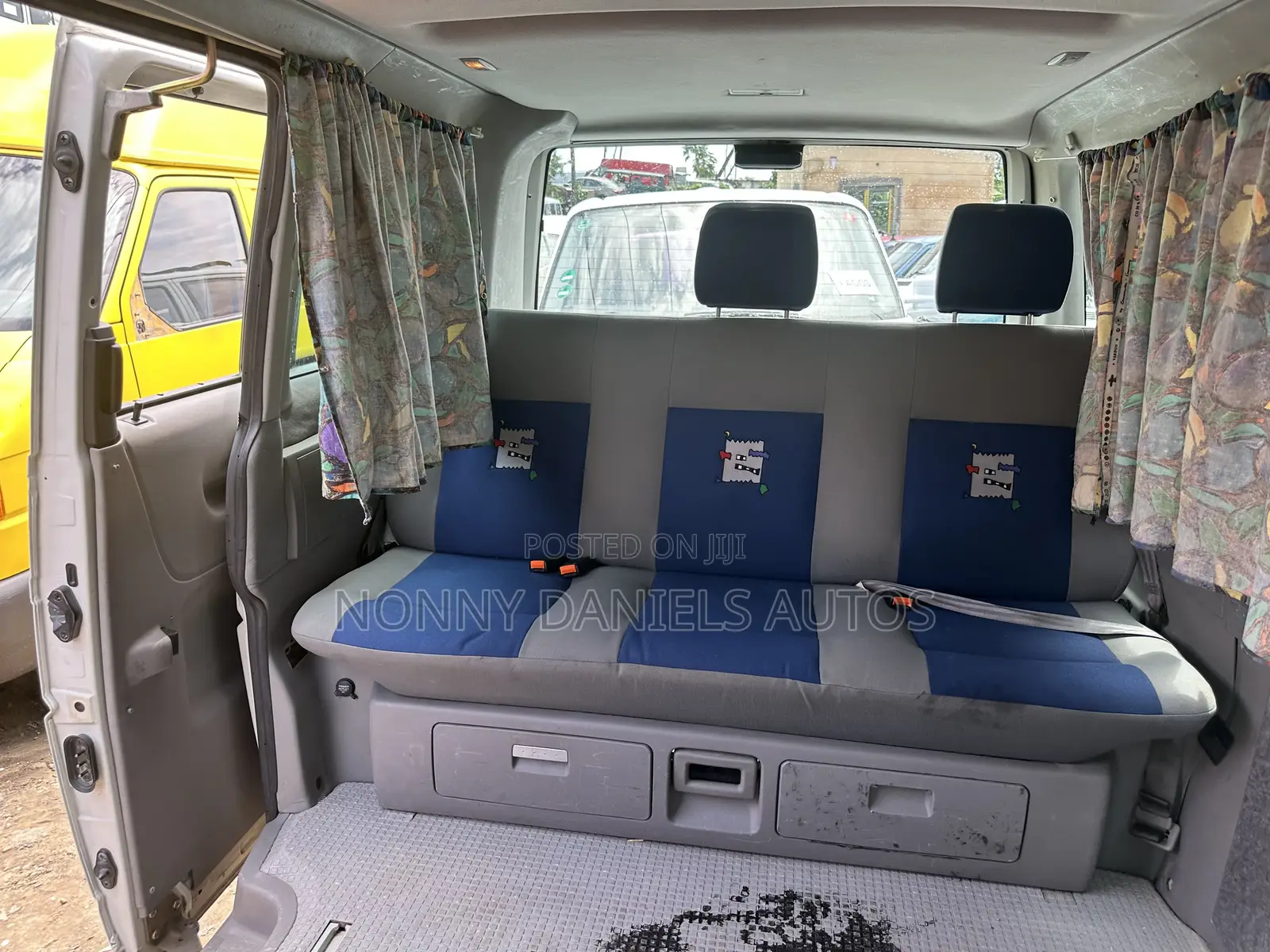 Volkswagen Transporter 2004 White