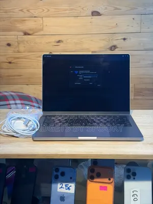 Laptop Apple MacBook Pro 2023 M2 Max 32GB HDD+SSD 1T