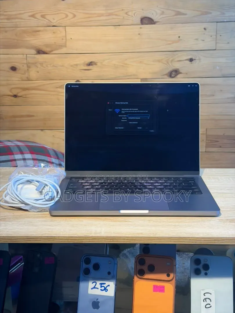 Laptop Apple MacBook Pro 2023 M2 Max 32GB HDD+SSD 1T