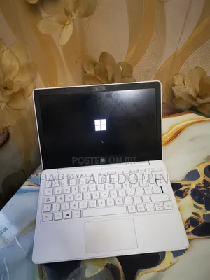 Laptop Microsoft Surface Go 2 4GB Intel Celeron HDD+SSD 256GB