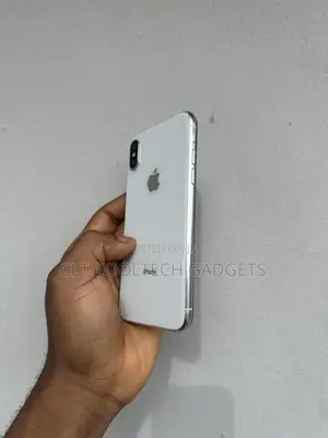 Apple iPhone X 64 GB White