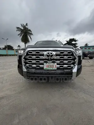 Toyota Tundra Platinum CrewMax 5.5' Bed 2023 Black