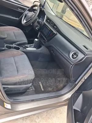 Toyota Corolla 2018 Gray