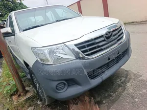 Toyota Hilux 2.0 VVT-i 2010 White