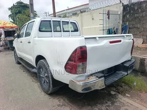 Toyota Hilux 2.0 VVT-i 2010 White