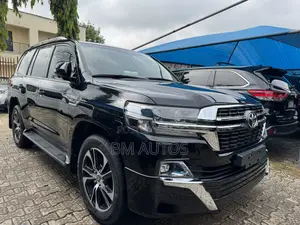 New Toyota Land Cruiser 4.5 V8 GXR 2021 Black