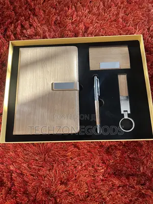 4pcs Luxury Cardholder Set