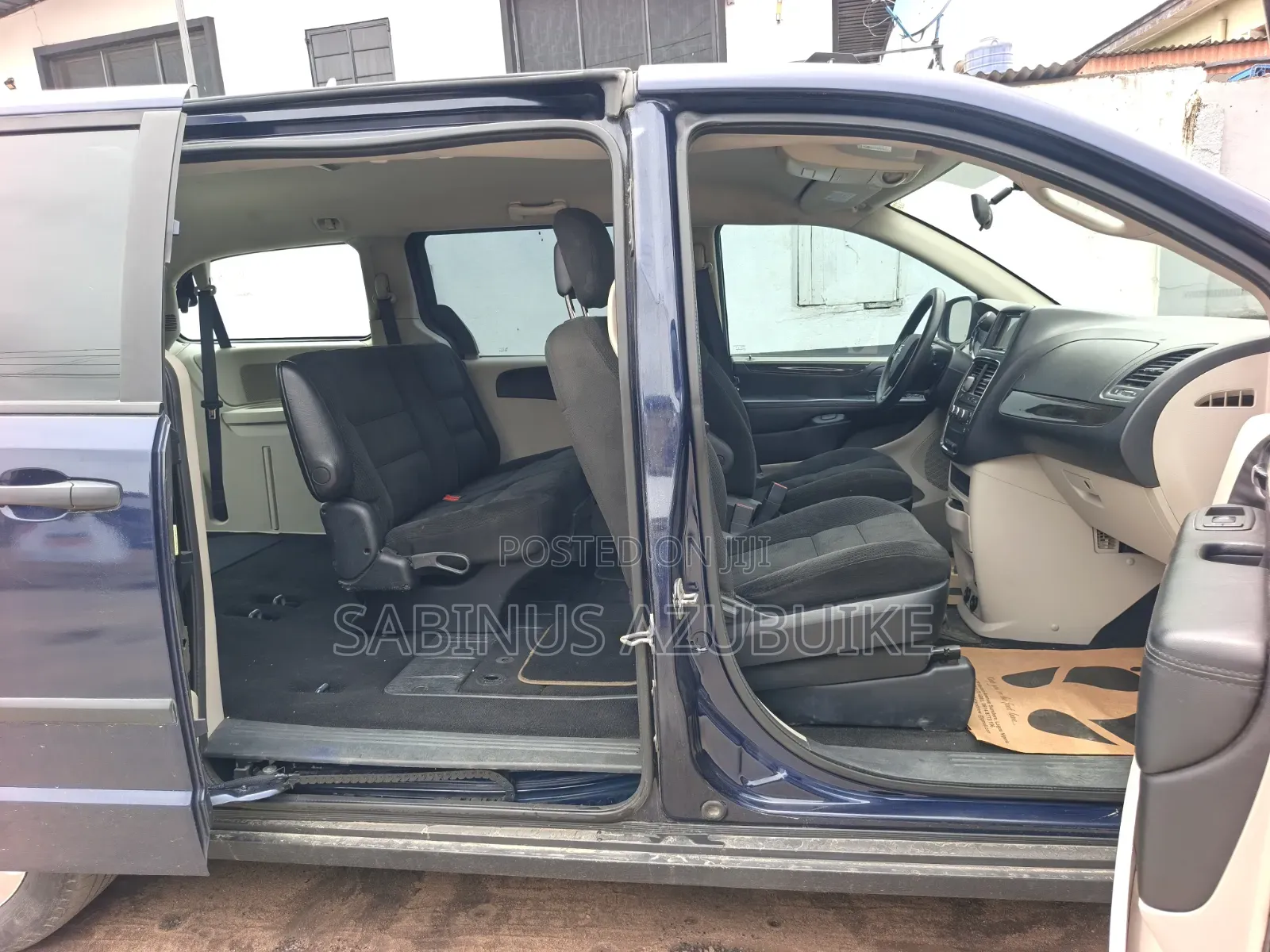 Dodge Caravan 2012 Blue