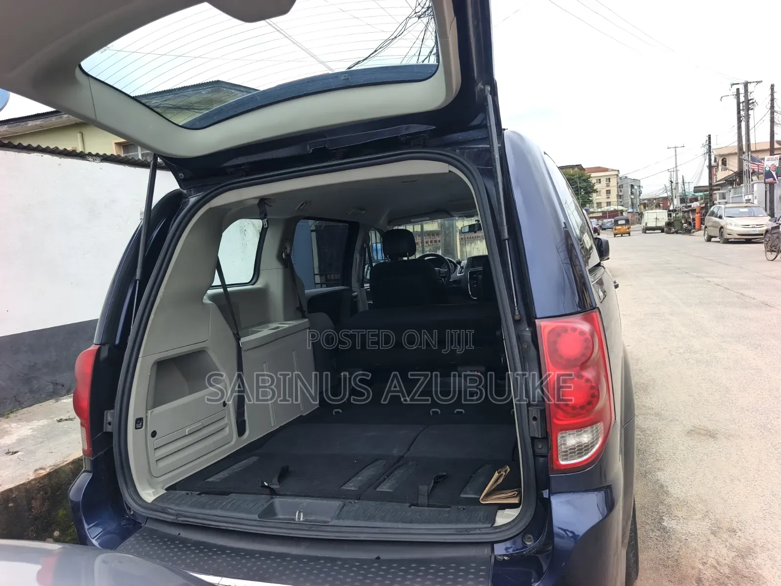 Dodge Caravan 2012 Blue