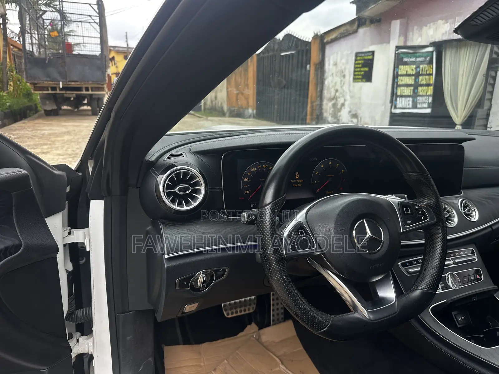 Mercedes-Benz E400 2017 White