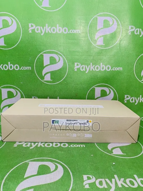 Ubiquiti Pro Max 16 PoE 16-Port 2.5G / 1G Managed Network Switch
