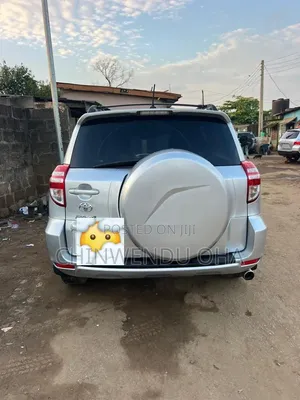 Toyota RAV4 2012 Silver