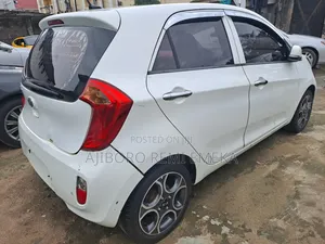 Kia Morning 2011 White