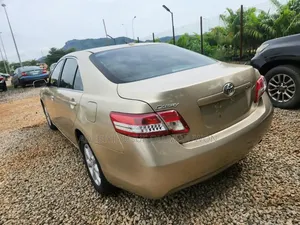 Toyota Camry 2011 Gold