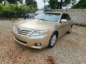 Toyota Camry 2011 Gold