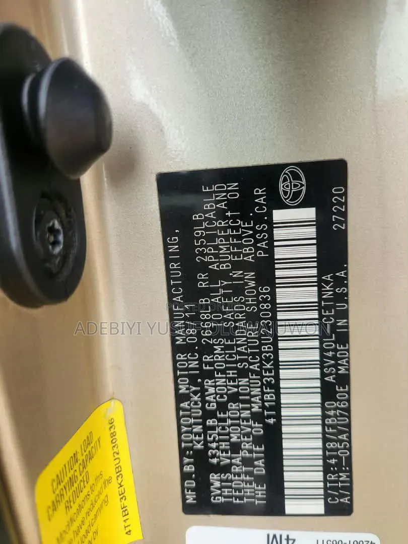 Toyota Camry 2011 Gold