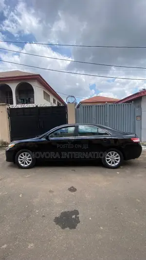 Toyota Camry XLE V6 4dr Sedan (3.5L 6cyl 6A) 2011 Black