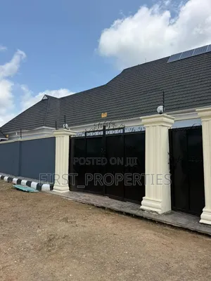 6bdrm Block of Flats in Jankata Off Akala, Oluyole for sale