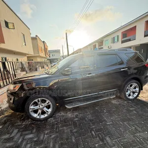 Ford Explorer 2013 Black